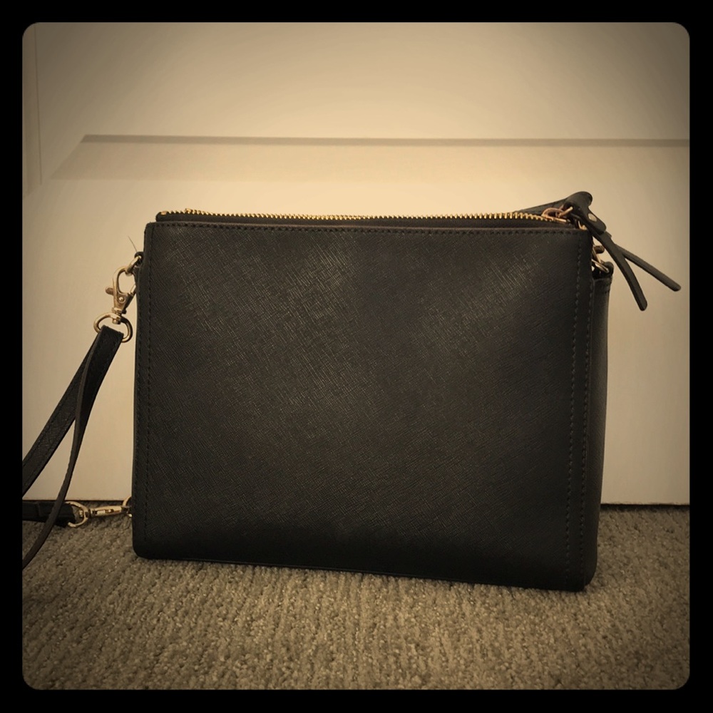 Lo & Son Pearl Blck Saffiano Leather Crossbody Bag